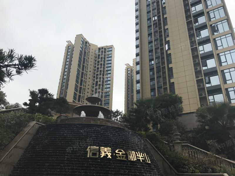 布吉**住宅小区,信义金御半山大5房,实用!
