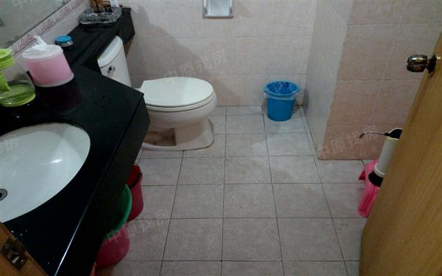 海珑华苑,螺岭学位,62平只要230万,满2年