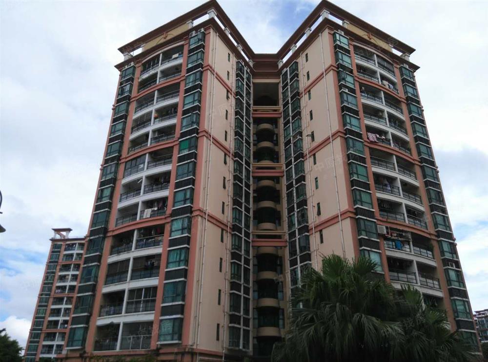 金域豪庭 业主着急用钱 现在低于同户型20万放卖 看房方便