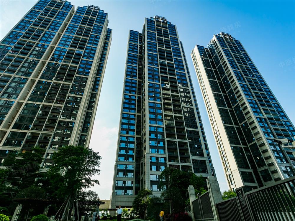 华晖云门【华晖云门 126平豪华四房 安静层佳 地铁口】深圳二手房