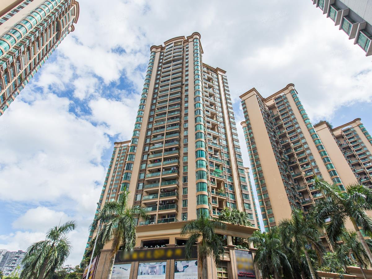 《中原优房》《尚都花园》实用大3房,拎包入住,满5年,税费少