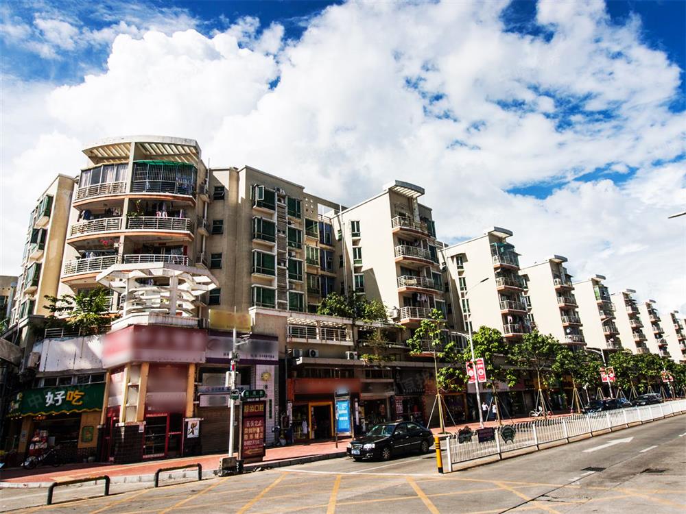 雅豪祥苑 精装2房 前后大花园 190万价格可议