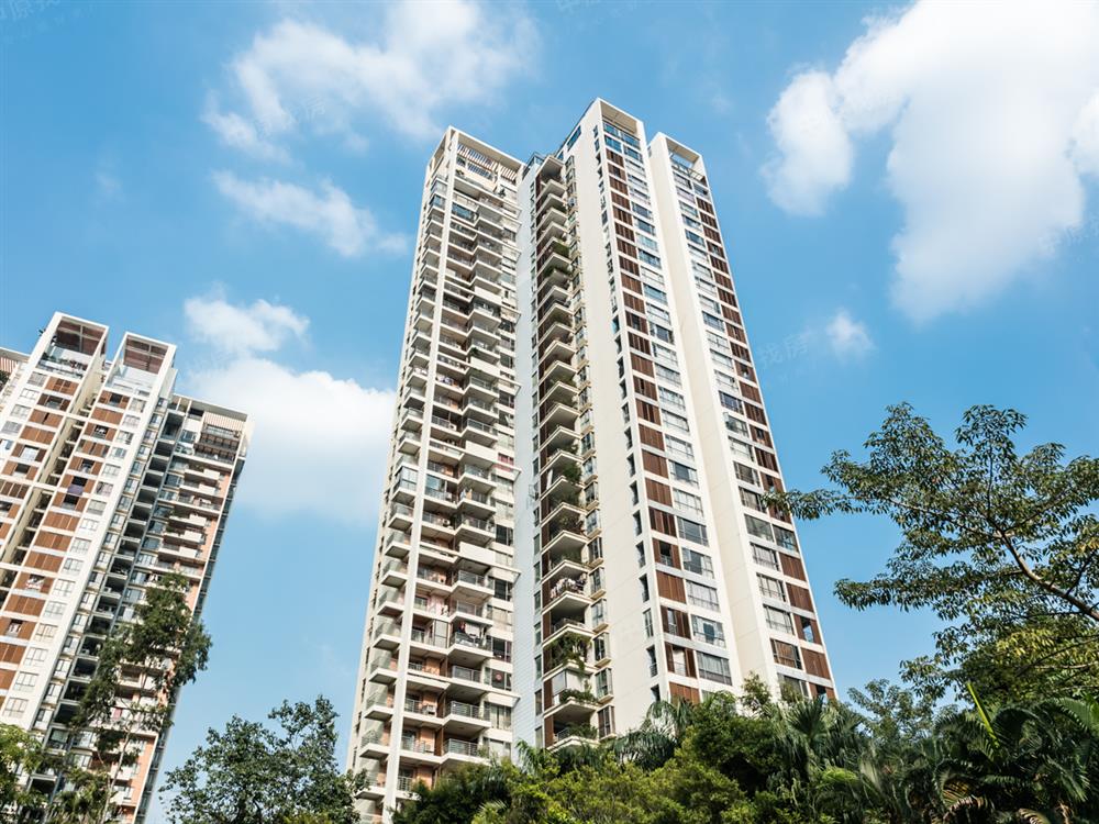 锦绣花园一期高层 红本满五年 业主诚心出售